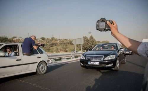 عکس های داغ و دیدنی نیکی کریمی در ماشین قلعه نویی