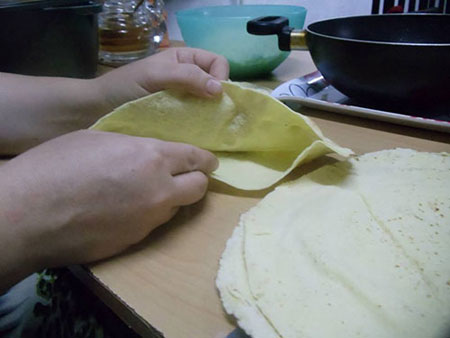 نحوه تهیه نان تاکو