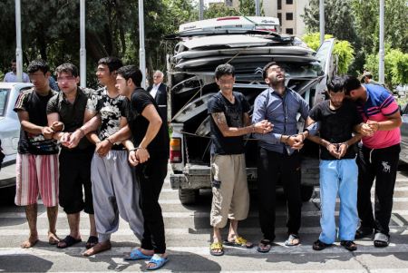 تصاویری از بدن خط خطی اراذل و جاهلین تهران تصاویری از بدن خط خطی اراذل و جاهلین تهران