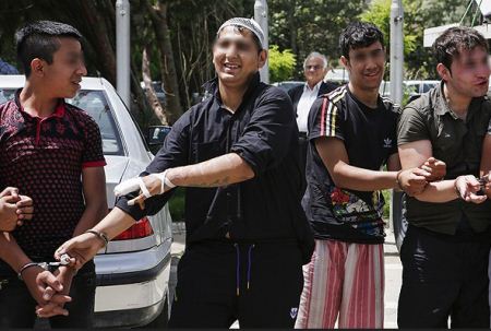 تصاویری از بدن خط خطی اراذل و جاهلین تهران تصاویری از بدن خط خطی اراذل و جاهلین تهران