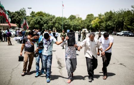 تصاویری از بدن خط خطی اراذل و جاهلین تهران تصاویری از بدن خط خطی اراذل و جاهلین تهران