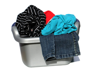 نحوه شستن لباس هایی که رنگ می دهند،روش های شستن لباس ها نکاتی برای شستشوی لباس,نحوه شستن لباس