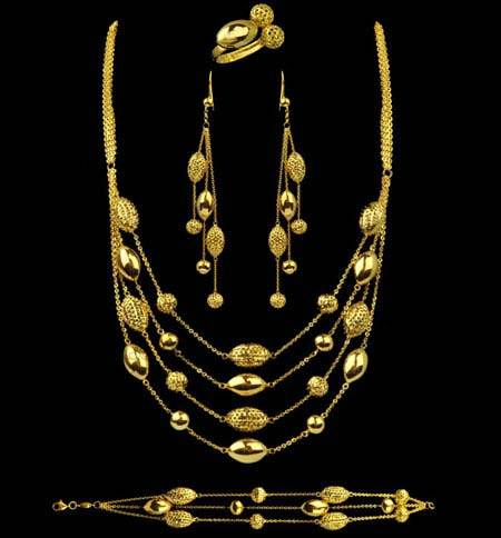 زیباترین مدلهای سرویس و نیم سرویس طلا زرد زیباترین مدلهای سرویس و نیم سرویس طلا زرد