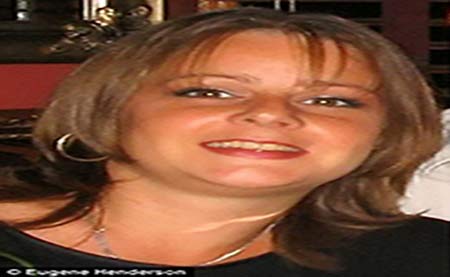 زن جوان و زیبا با خوردن نوشابه خودکشی کرد + عکس زن جوان و زیبا با خوردن نوشابه خودکشی کرد + عکس