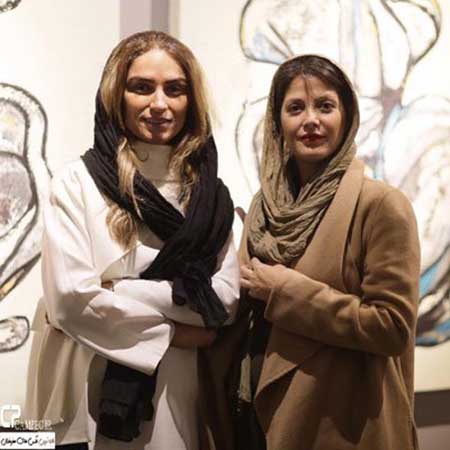 مهناز افشار، طناز طباطبایی و سحر دولت شاهی در یک گالری