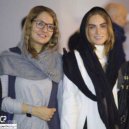 مهناز افشار، طناز طباطبایی و سحر دولت شاهی در یک گالری