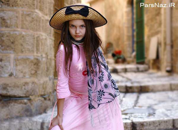 عکس های دختری که دارای رکورد زیباترین دختر جهان است