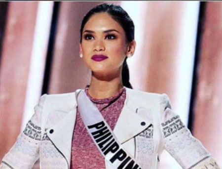 ابراز عشق دختر شایسته 2015 دنیا به فوتبالیست ایرانی +عکس