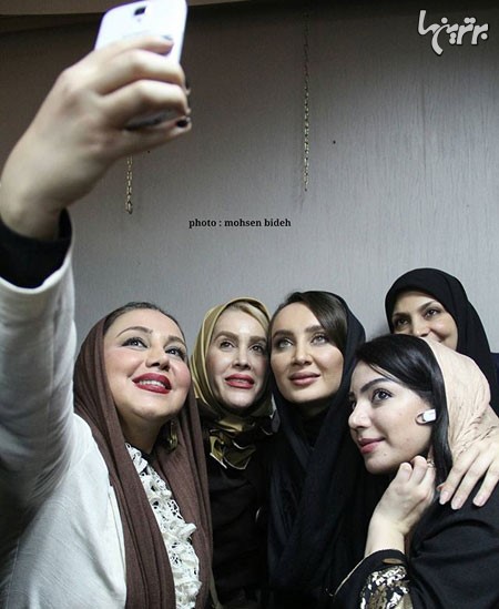 چهره ها در شبکههای اجتماعی (208) چهره ها در شبکههای اجتماعی (208)