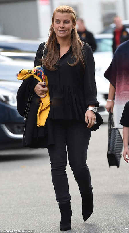 همسر فوتبالیست معروف پس از زایمان جفت جنینش را خورد +عکس