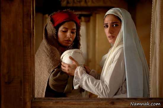 بهارک صالح نیا ، مهاجرت بهارک صالح نیا ، کشف حجاب بازیگران