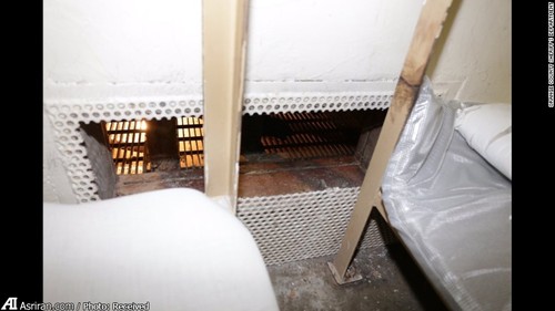 زندانیان از طریق کانالی که با نرده های فولادی محافظت می شد گریخته اند