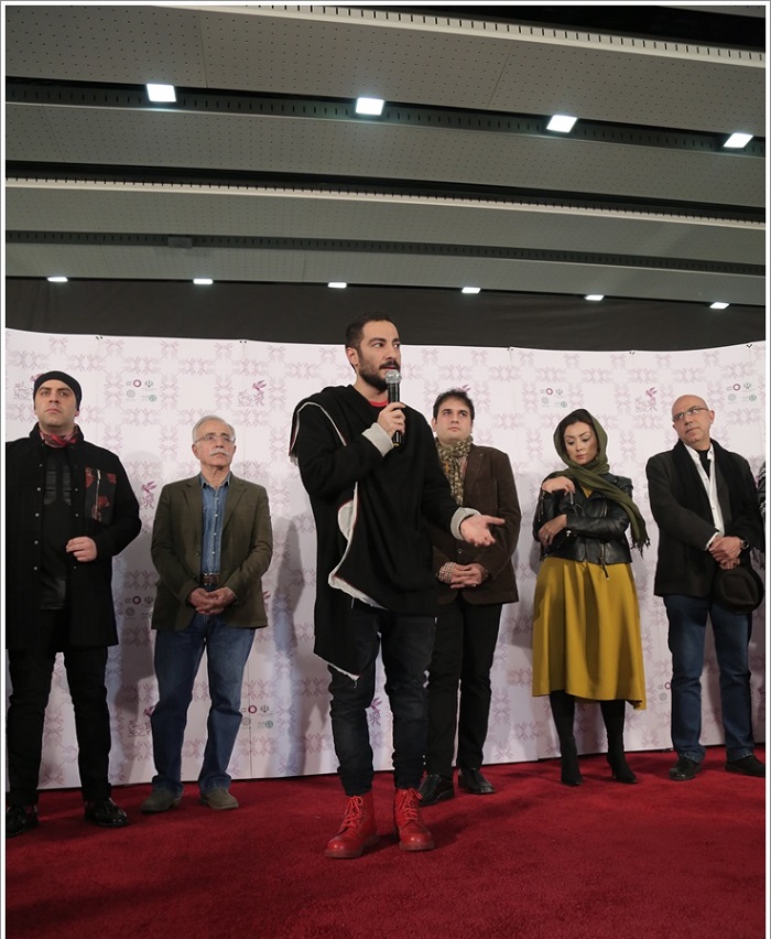 عکس های خفن از گوشه و کنار جشنواره فیلم فجر 34 8 1454934665.jpg (700×852)