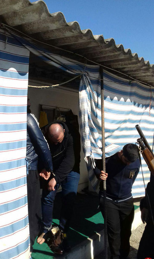 جدیدترین تصاویر دستگیری و گرداندن شاه مازندران در محل جرم