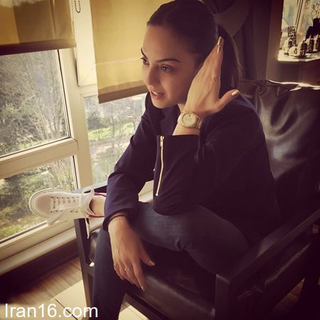 جدیدترین عکسهای ابرو گوندش خواننده معروف ترکیه