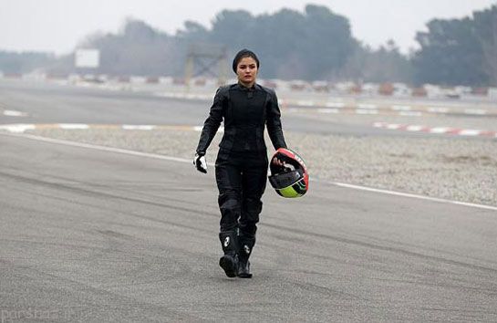 عکس هایی از گزارش موتور سواری زنان در ایران