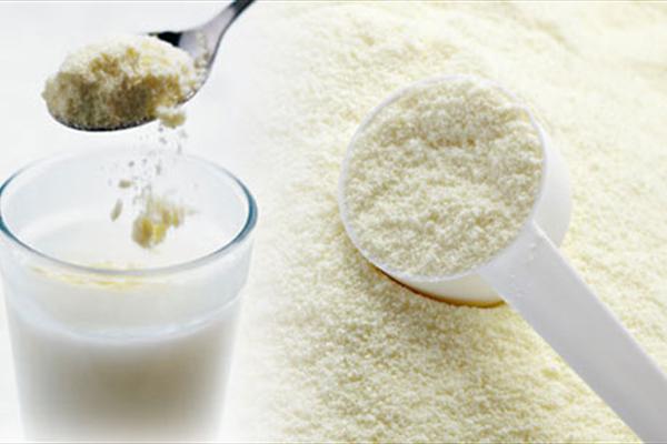 چاقی صورت با شیر خشک | استفاده از ماسک شیر خشک برای چاقی صورت 1 چاقی صورت با شیر خشک