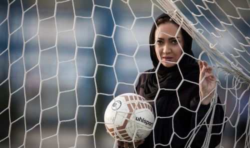 عکس های داغ و دیدنی نیکی کریمی در ماشین قلعه نویی