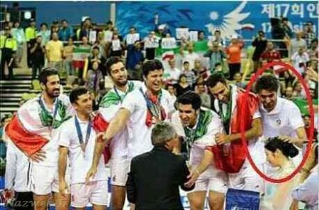 ماجرای دست زدن والیبالیست مشهور ایران به زن کره ای + عکس ماجرای دست زدن والیبالیست مشهور ایران به زن کره ای + عکس