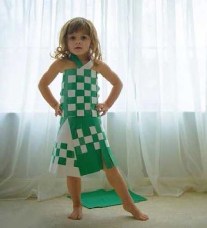 ناز و کوچولوترین دختر طراح و مانکن دنیا ! (تصاویر) ناز و کوچولوترین دختر طراح و مانکن دنیا ! (تصاویر)