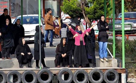 شادی سرخیل قایقران گیلانی در مرداب انزلی غرق شد (تصاویر دلخراش) شادی سرخیل قایقران گیلانی در مرداب انزلی غرق شد (تصاویر دلخراش)