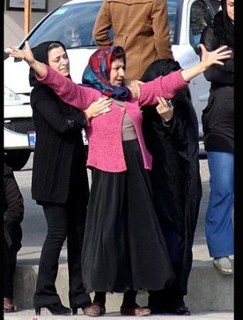 شادی سرخیل قایقران گیلانی در مرداب انزلی غرق شد (تصاویر دلخراش) شادی سرخیل قایقران گیلانی در مرداب انزلی غرق شد (تصاویر دلخراش)