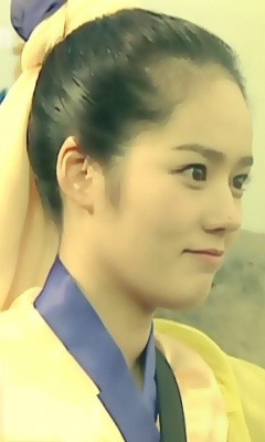 Korean beautiful actress Han Ga In Wallpapers 240x400 (08)