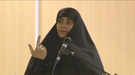 نام جدید الهام چرخنده و هدیه رهبر به او (عکس) نام جدید الهام چرخنده و هدیه رهبر به او (عکس)