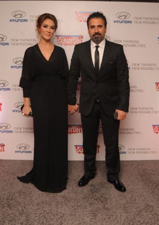 عکس های امراه خواننده ی ترکیه ایی