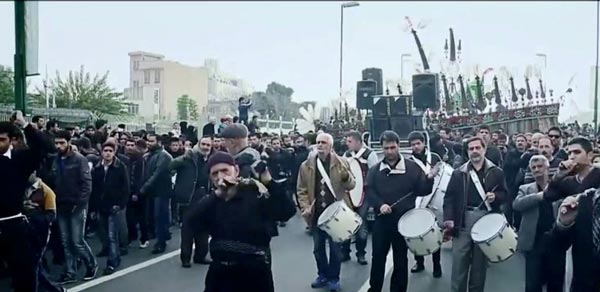 کلیپ تأسف بار خواننده لس آنجلسی (عکس)