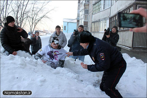 پرش از ساختمان , پریدن از روی برج , الکساندر چرنیکو , آتش زدن خود و پریدن از برج