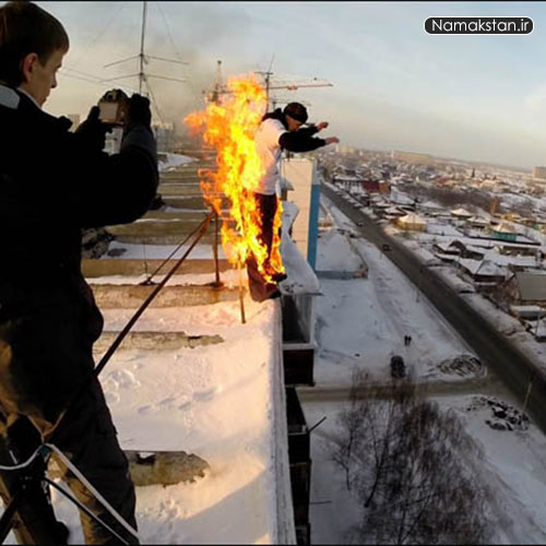 پرش از ساختمان , پریدن از روی برج , الکساندر چرنیکو , آتش زدن خود و پریدن از برج