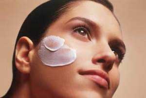 کرم پوست,متخصص پوست,چین و چروک های پوستی