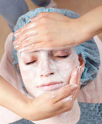 تکنیک های زیبا شدن,زیبایی خیره‌کننده,,پوست صاف و بدون لک