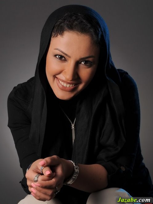 bazigaran 1041 بازیگران زن ایرانی پشت دوربین با حجابی متفاوت 