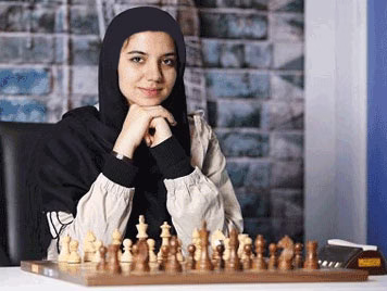 دختر 18 ساله ایرانی