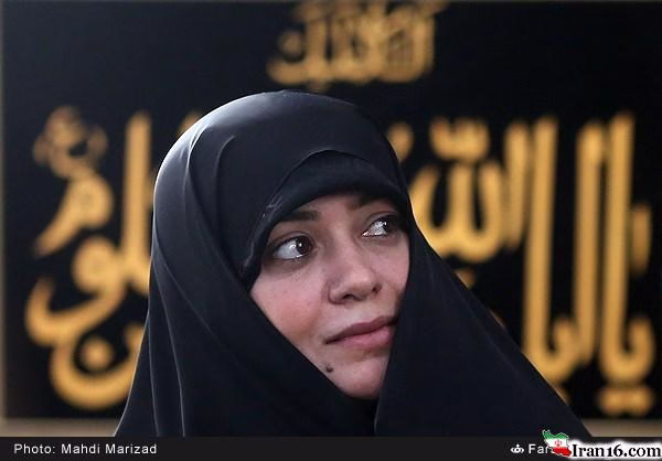 اصل دستخط رهبرانقلاب براى خانم چرخنده , دست خط رهبر انقلاب , الهام چرخنده , حجاب