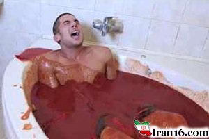 اقدام جنون آمیز پسر جوان در حمام