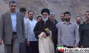 رهبر انقلاب , رهبر انقلاب اسلامی , رهبر , مقام معظم رهبری , مقام معظم رهبری عکس , رهبر انقلاب در کوه , رهبر انقلاب در کوهنوردی , کوهنوردی رهبر انقلاب , سگ , داشتن سگ ,چفیه رهبر انقلاب , برخورد رهبر انقلاب با دختر , رهبر انقلاب مهربان , خاطرات رهبر انقلاب