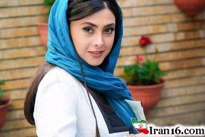 آزاده صمدی, عکس آزاده صمدی, آزاده صمدی با چادر, آزاده صمدی نمایش پنج ثانیه برف, بازیگران پنج ثانیه برف