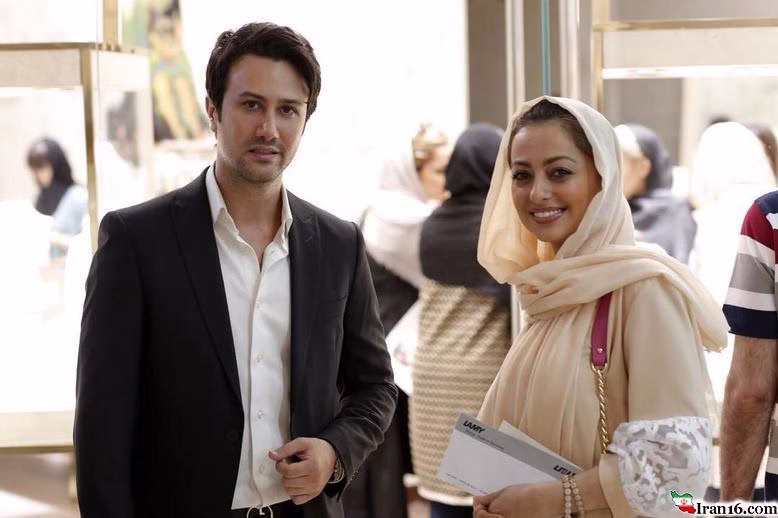 بازیگر زن ایرانی در جواهر فروشی بازیگر