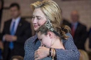 بازهم هجوم کاربران ایرانی به صفحات هیلاری، ترامپ و دخترش + عکس