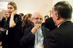 راز حضور زنان بی حجاب در مراسمی در ایران /عکس