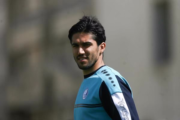 سید حسین حسینی؛ خودم خوش تیپ ترین بازیکن استقلال هستم / پرسپولیس بهترین تیم ایران است!