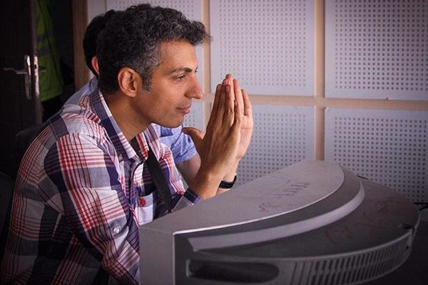 عکس یادگاری فردوسی‌پور با دختران فوتبالیست ایرانی!