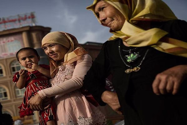 ممنوعیت حجاب در «سین‌کیانگ» چین