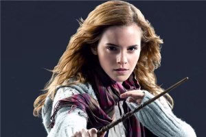 سود میلیاردی دختری که به خاطر پدرش اسیر شده بود! + عکس