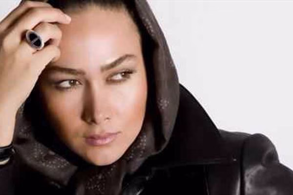 تیپ بازیگر زن معروف کشورمان درحال خوشگذرانی