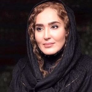 عکس جدید و لو رفته زهره فکور صبور در ویلایی در شمال