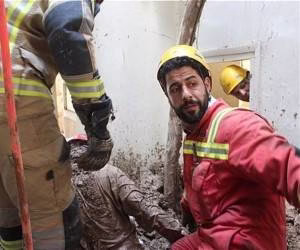 حبس دو کارگر جوان زیر آوار ساختمان